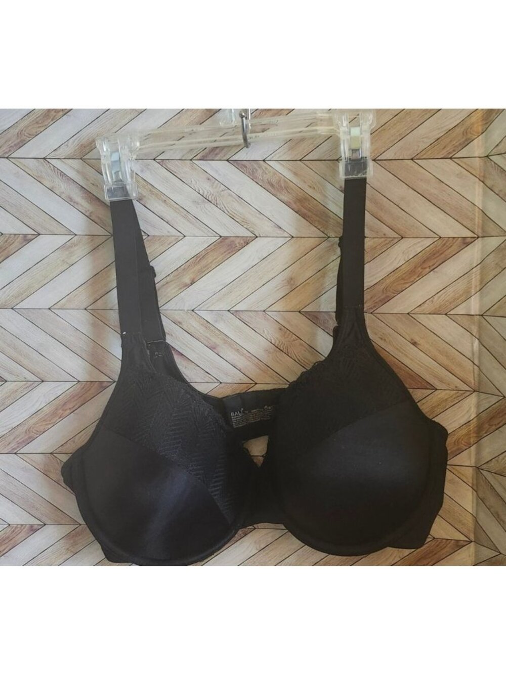 Women Bali Black 0082 Underwire Full-Coverage Light Lift Bra Size 38C